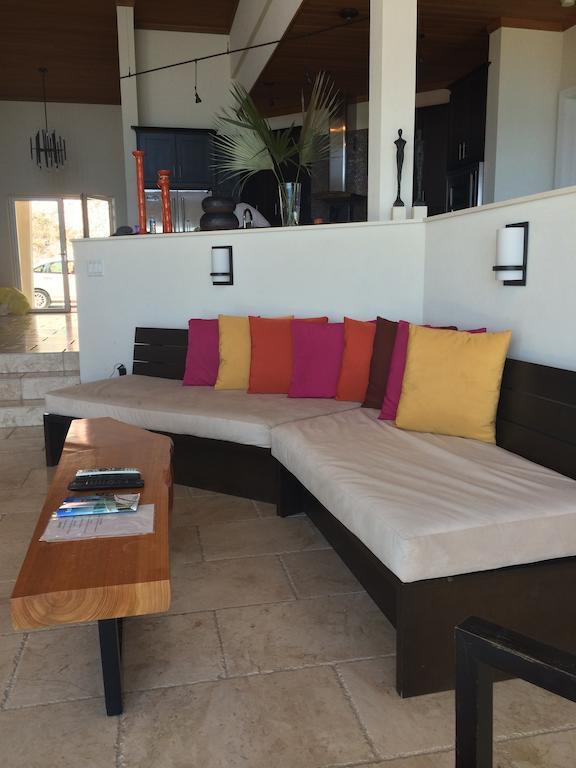 Sky Beach Club โกเวอร์เนอร์สฮาร์เบอร์ ภายนอก รูปภาพ