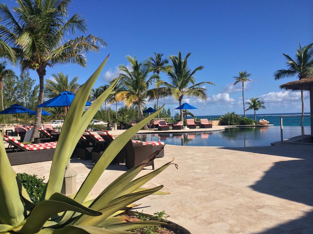 Sky Beach Club โกเวอร์เนอร์สฮาร์เบอร์ ภายนอก รูปภาพ